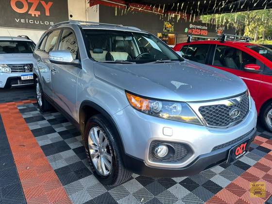KIA SORENTO 3.5 S.558 V6 4X2 24V GASOLINA 4P AUTOMÁTICO KIA SORENTO 3.5 S.558 V6 4X2 24V GASOLINA 4P AUTOMÁTICO